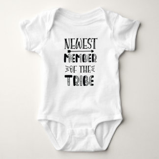 "Ny medlem av stammen" Funny Baby Bodykostym T Shirt