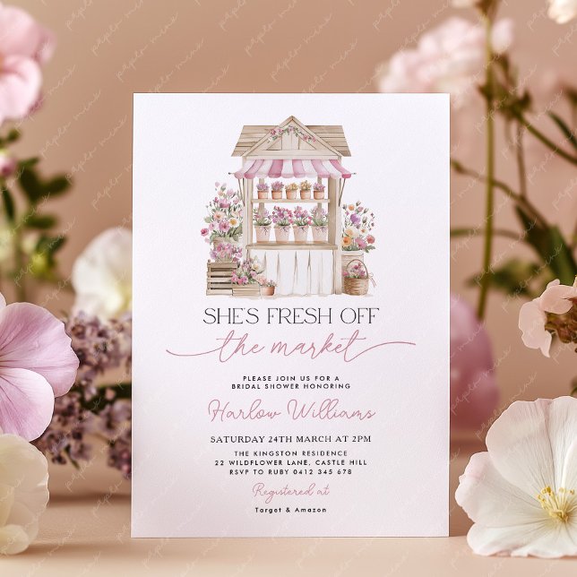 Ny på marknadens blommiga lila bröllopsdusch  inbjudningar (She's fresh off the market! Flower cart Bridal Shower Invitation )