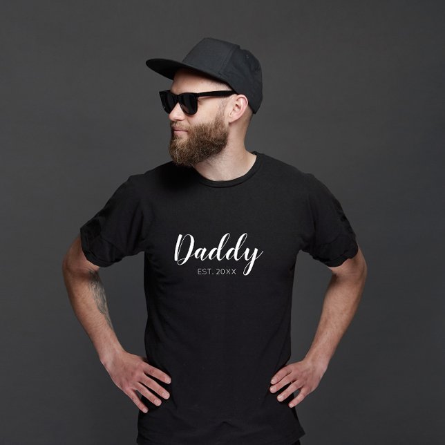 Ny pappa etablerad 2022 typografi t shirt (Skapare uppladdad)