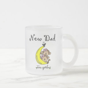 Ny pappa till Twin Girls Tshirts och Gifts Frostad Glasmugg