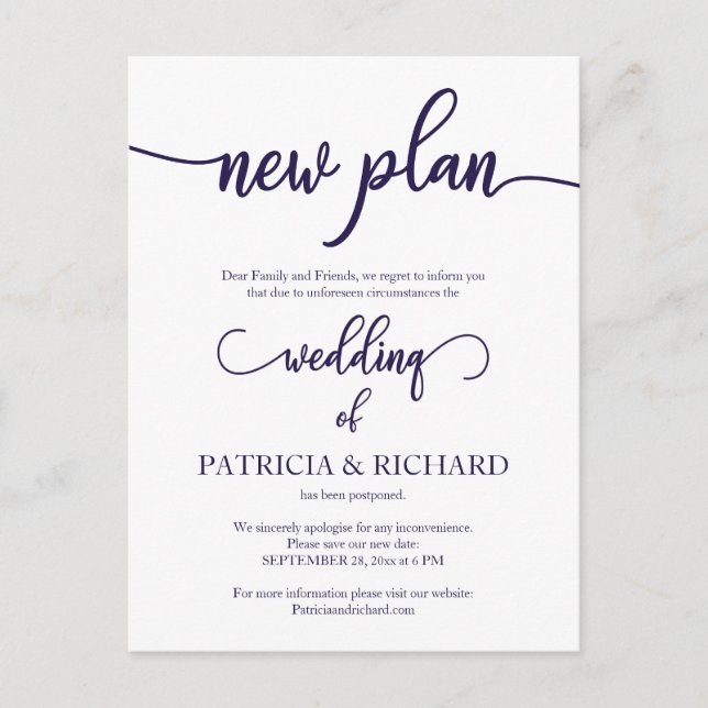 Ny plan försenad bröllop Navy Blue Script Vykort (Framsida)