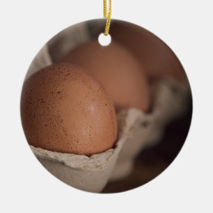 Nya ägg för lantgård julgransprydnad keramik