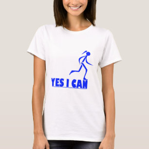 Nya kvinnor balanserar genomköraretanktop tee shirt