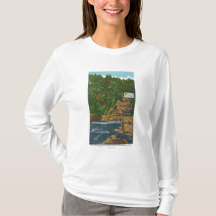 Nya statliga Hwy överbryggar beskådar av den T-shirt