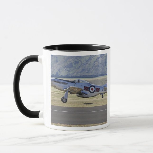 Nya Zeeland, Otago, Wanaka, Warbirds Over 4 Mugg (Vänster)
