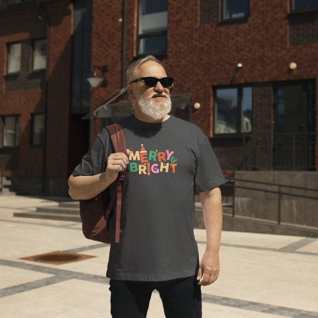 Nyans och färgstark retrografi 2 t shirt (Skapare uppladdad)