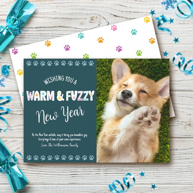 Nyårs fototypografi av varm och Fuzzy Pet Julkort (Skapare uppladdad)