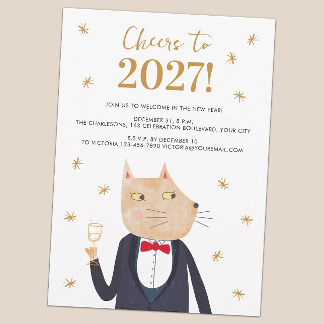 Nyårsfestinbjudan med katt i smoking (Fun Cat in a Suit Cheers to 2027 New Year's Eve party invitation)