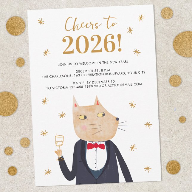 Nyårsfestinbjudan med katt i smoking (Fun Cat in a Suit Cheers to 2026 New Year's Eve party invitation)