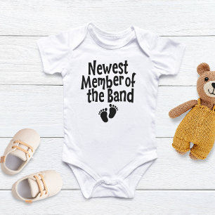 Nyaste bandmedlem, baby shower-gåva, musikälskare  t shirt