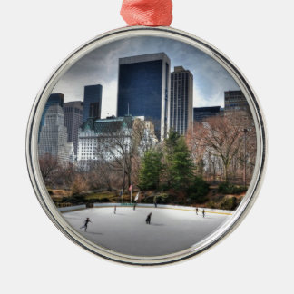 NYC JULGRANSPRYDNAD METALL