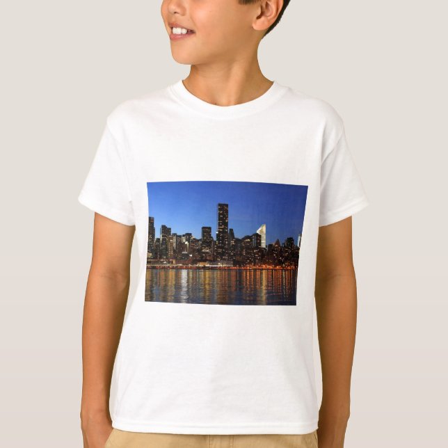 NYC New York City Manhattan Night Tee Shirt (Framsida)