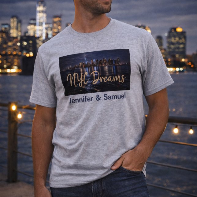 NYC night lights, romance, and skyline dreams T Shirt (Skapare uppladdad)