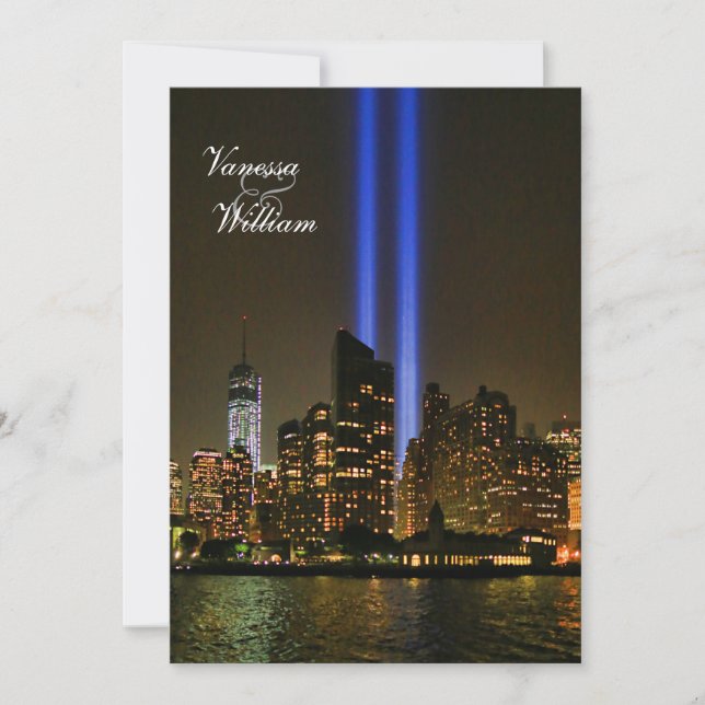 NYC Siluett: WTC 9/11 Tribute In Light #1 Bröllop Inbjudningar (Framsida)