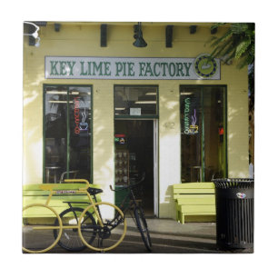 Nyckel- limefruktpaj kakelplatta