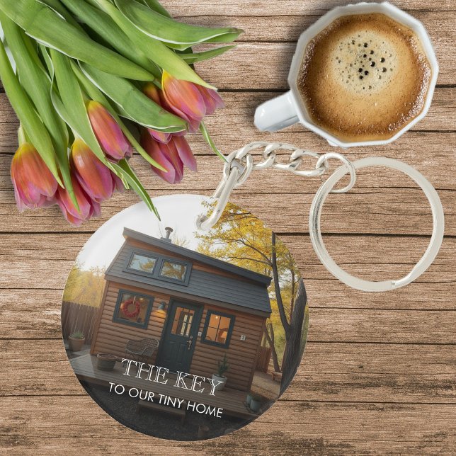 Nyckel till vårt lilla hemfoto (Create your own tiny home photo keychain. The key to our tiny home script.)