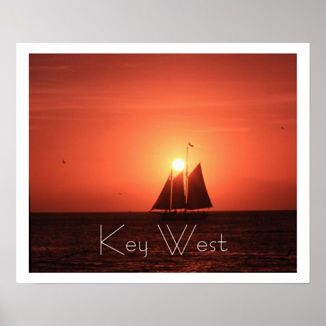 Nyckel Väster, Sailboat Silhouette vid Sunset Poster (Framsidan)