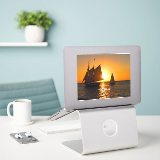 Nyckel Väster, solnedgång och segelbåtar, Klistermärken