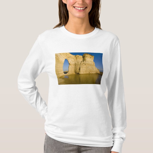 Nyckelhålet i Monument Rocks aka Krita Tee (Framsida)