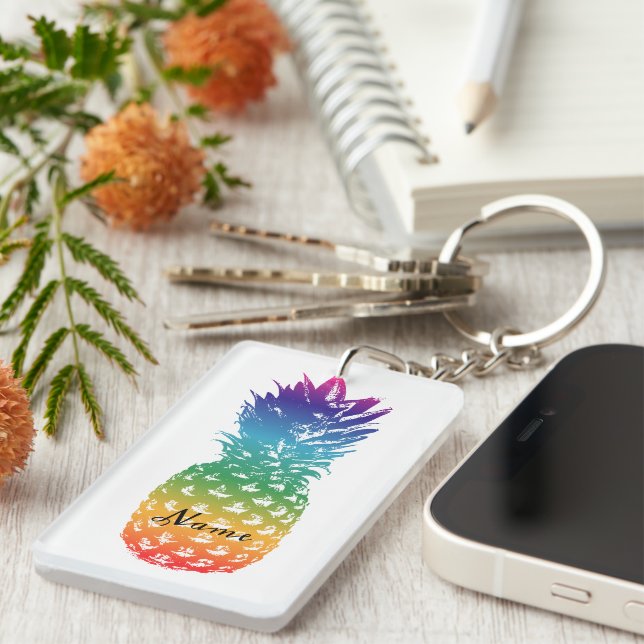 Nyckelkedja för ananas för färgad med eget namn (Högra Framsidan)