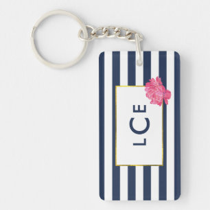 Nyckelkedja i marinen Rand & Rosa Peony Monogram