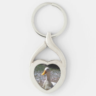 Nyckelkedjan Metall Twisted Heart Silverfärgad Nyckelring