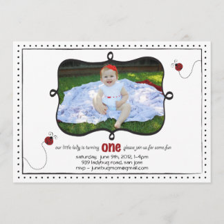 Nyckelpiga Första födelsedagen Inbjudningar