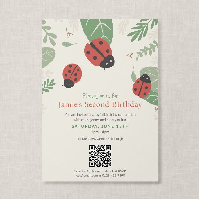 Nyckelpiga Illustrerad Liten Bug Födelsedag Inbjudningar (Ladybird Meadow - 5x7" Invitation with QR Code)