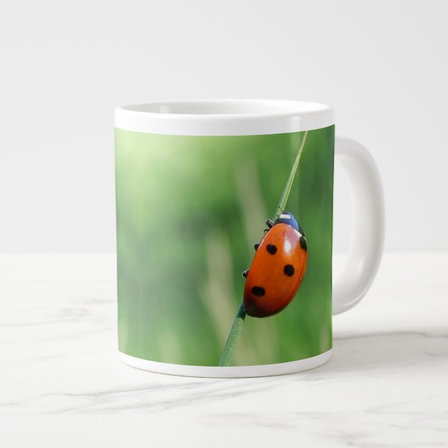 Nyckelpiga på ett grässtrå jumbo mugg (Framsida höger)