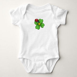 Nyckelpigor och gröna blad Naturillustration Förfl T Shirt