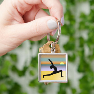 Nyckelringen Beach Yoga Woman Silhouette Premium S Fyrkantig Silverfärgad Nyckelring