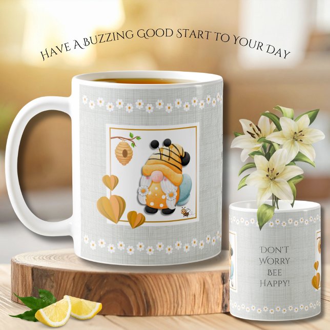 Nyckfull Gnom Oroa Dig Inte Bi Glad Tusenskönemugg Kaffemugg (Brighten your morning coffee routine with this adorable watercolor Bee Gnome mug)