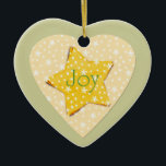 Nyckfull gul stjärnaglädje julgransprydnad keramik<br><div class="desc">prydnad för jul för nyckfull gul stjärnaglädje hjärtformade
 Också tillgängligt</div>