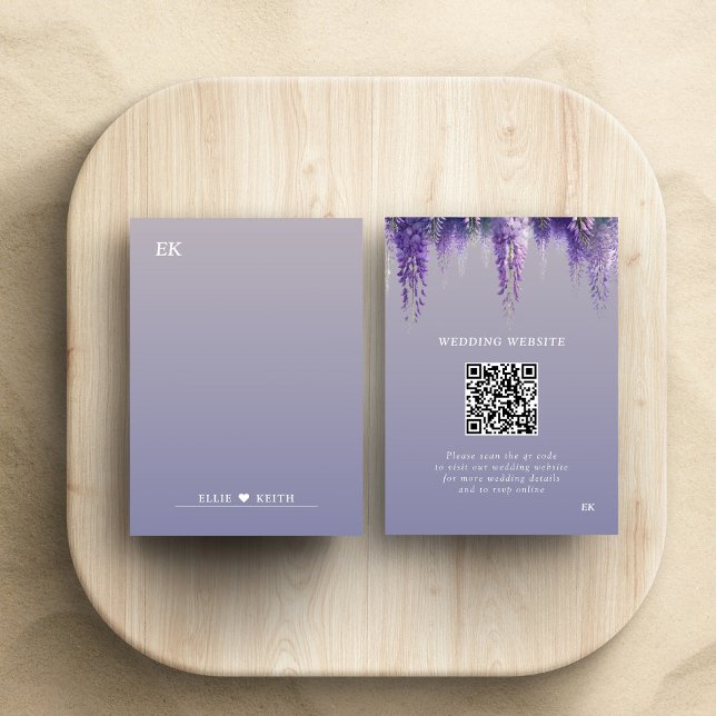 Nyckfull lila blomster QR-kod Monogram Bröllop Tilläggskort (Skapare uppladdad)