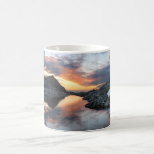 Nydiver sjöarsoluppgång 2 - Ansel Adams vildmark Kaffemugg