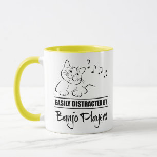 Nyfiken Cat Easily Distrated by Banjo Players Mugg