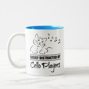 Nyfiken Cat Easily Distrated by Cello Players Två-Tonad Mugg
