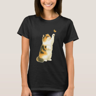 Nyfiken persisk katt når monarkfjäril Nat T Shirt