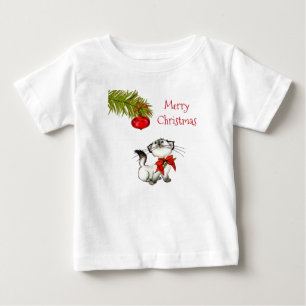 Nyfikna Kattunge i en röd julklapp T-shirt