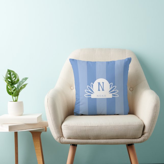 Nyfödd babypojke monogram blå barnkammardekor kudde (Stol)