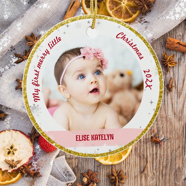 Nyfödd bebis 2 Foton Mina första fina jultomter Julgransprydnad Keramik (Modern Elegant Cute My First Merry Little Christmas Baby Girl 2 Photos Snowflakes Stars Golden Frame)