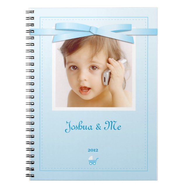 Nyfödd bebis Boy Blue Ribbon Notebook Anteckningsbok (Framsidan)