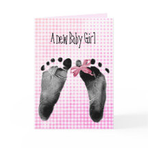 Nyfödd bebis Girl Footprint på Gingham