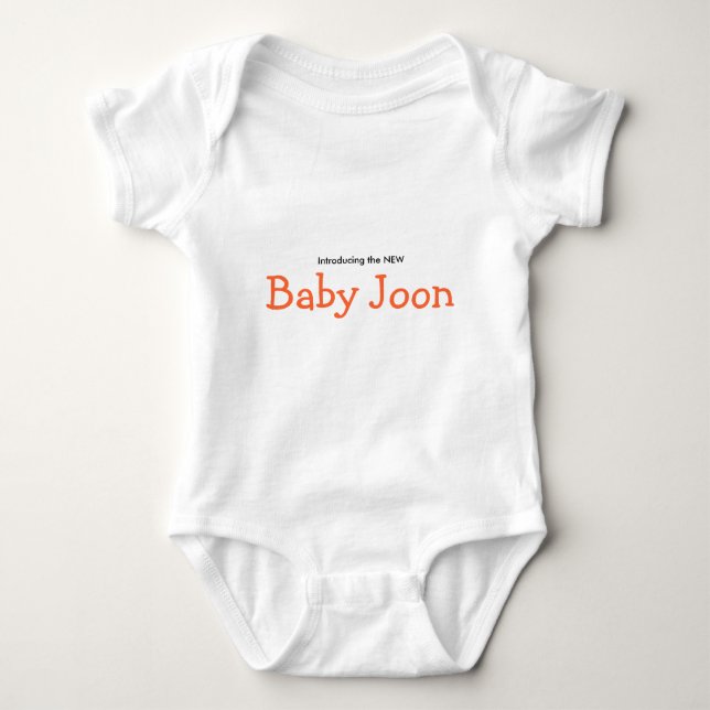 nyfödd bebis Joon T-shirt (Framsida)