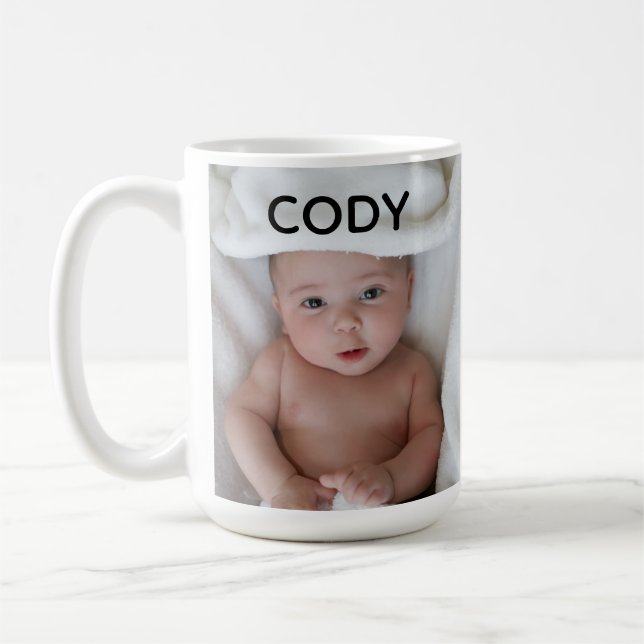NYFÖDD BEBIS SPECIALFOTOGRAFERAD KAFFEKOPP (Vänster)