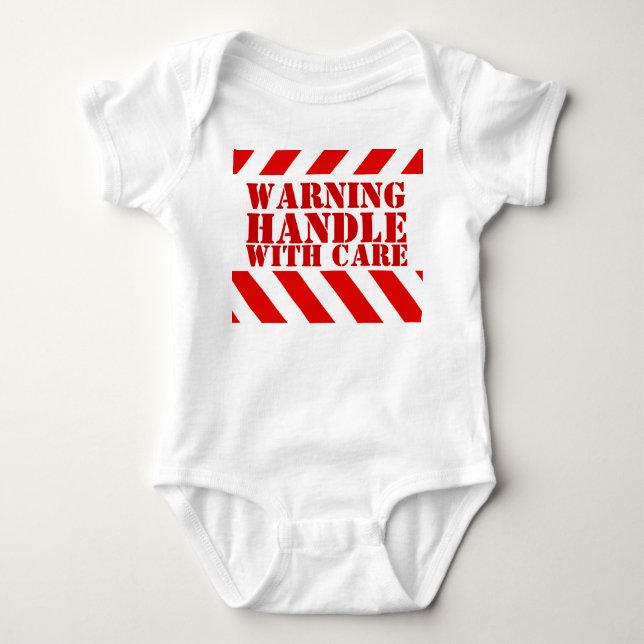 Nyfödd bebis varnar rand med försiktighet t-shirt (Framsida)