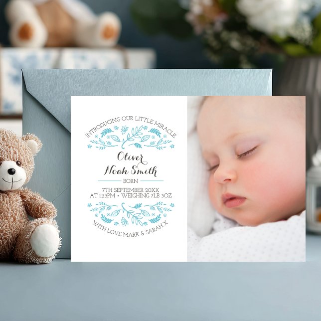 Nyfödd bebispojkemeddelandet/tackar dig att card tack kort (Introducing your little miracle 💙 A soft and elegant photo card to announce your baby boy’s arrival)