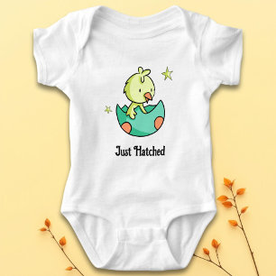 Nyfött gul fågel i ägg Neutral nyfödd T Shirt
