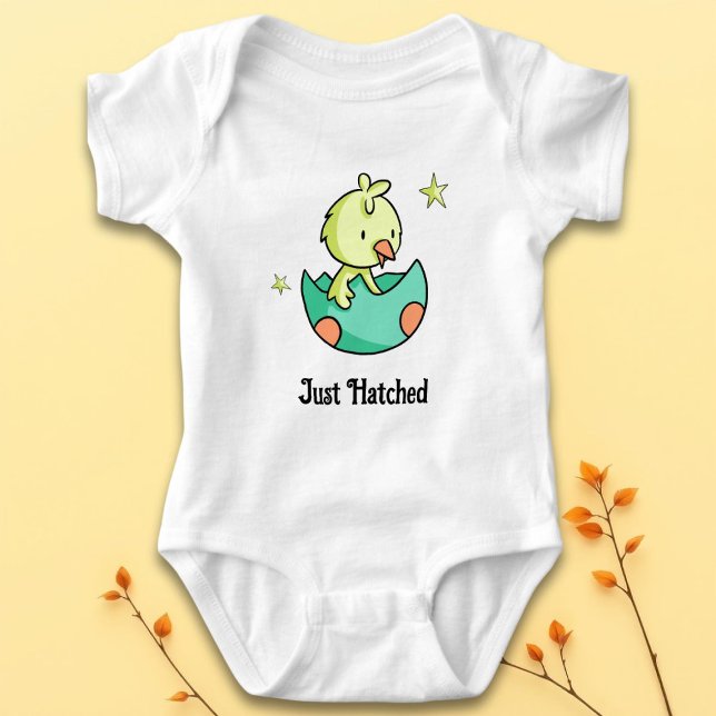 Nyfött Gul Fågel I Ägg Neutral T Shirt (Skapare uppladdad)