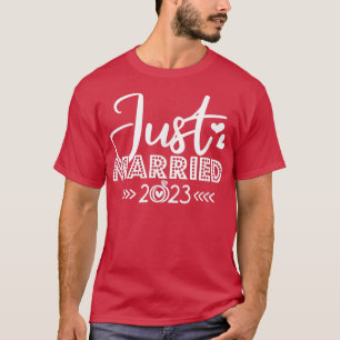 Nygifta 2023 Bröllop Smekmånad Brudgum Brud Co T Shirt